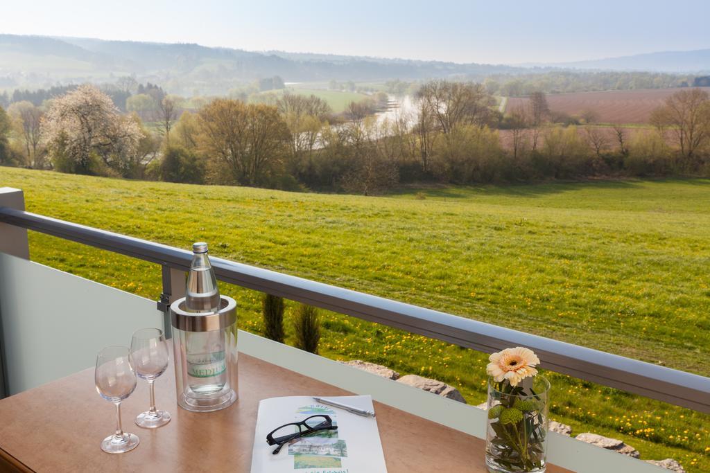 Landhotel Weserblick Beverungen Phòng bức ảnh